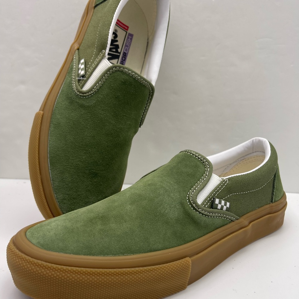 Vans • WMNS Suede Skate Slip-On
Green/Gum
VN0A2Z3117P Sneakers - Picture 14 of 16
